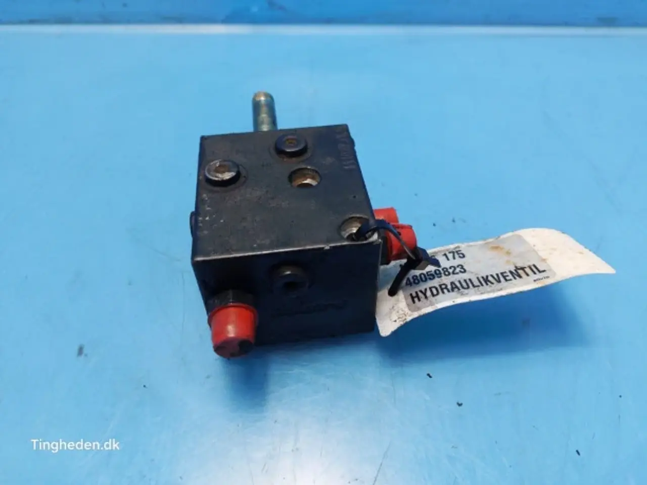 Billede 2 - New Holland T6 Hydraulikventil 48059823