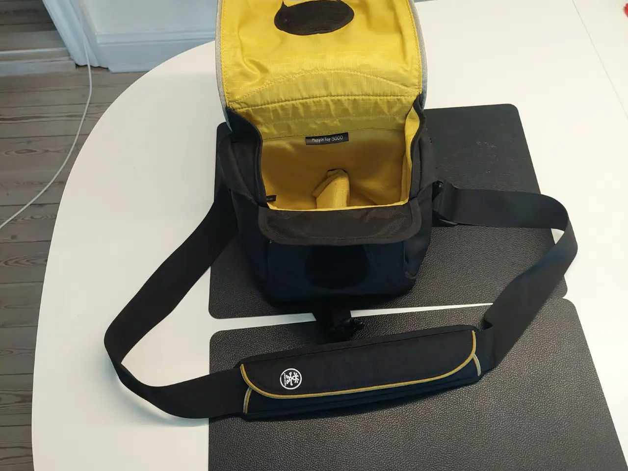 Billede 2 - Crumpler Muffin Top 3000 – Kompakt men utrolig rum