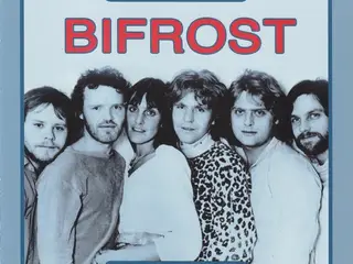 Bifrost – Rippet & Flået – CD