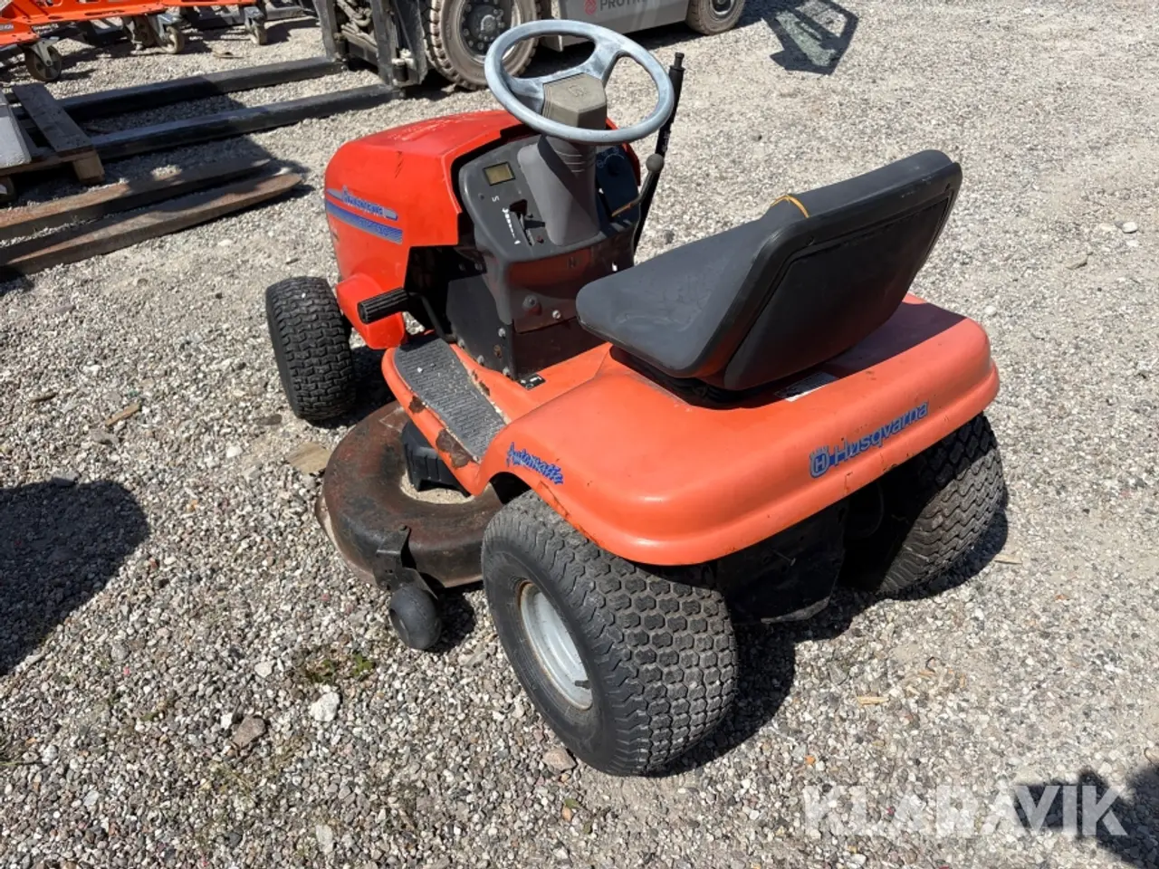 Billede 7 - Græsslåmaskine Husqvarna YTH 130
