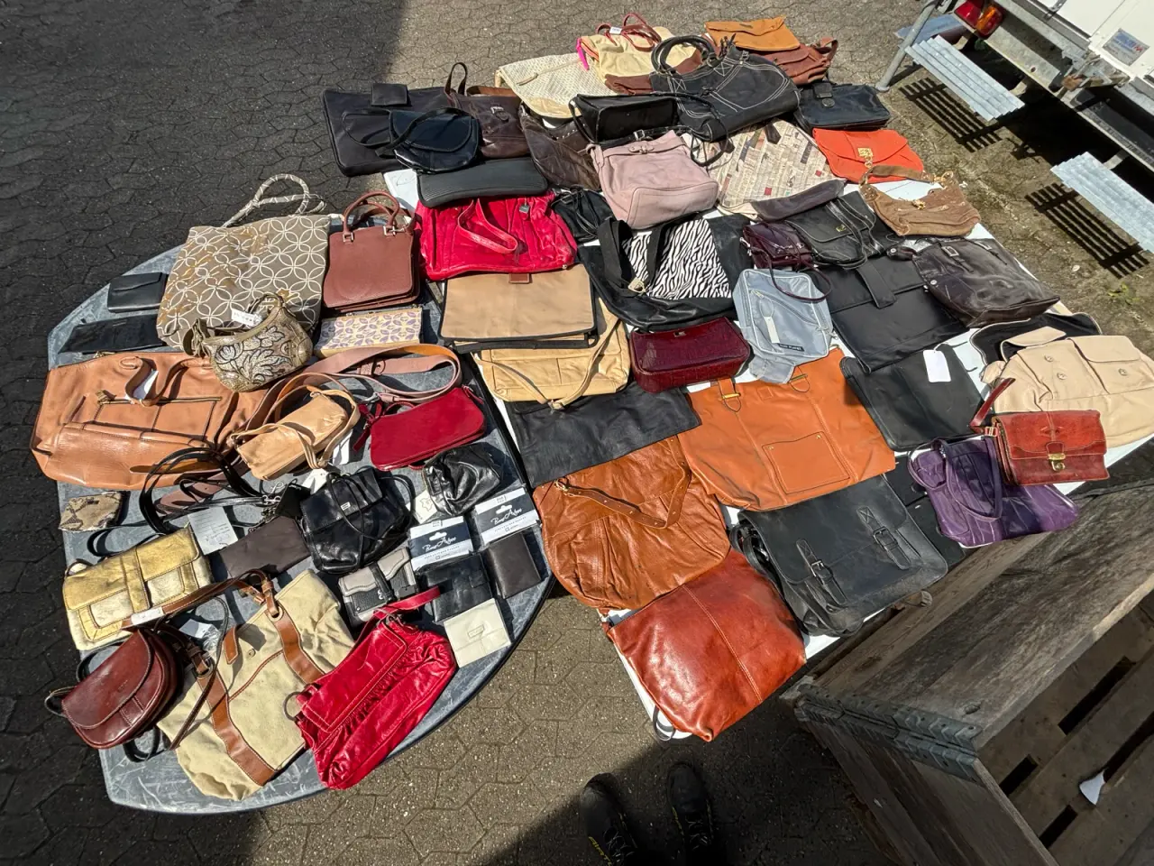 Billede 5 - 208 stk tasker, punge osv fra butik
