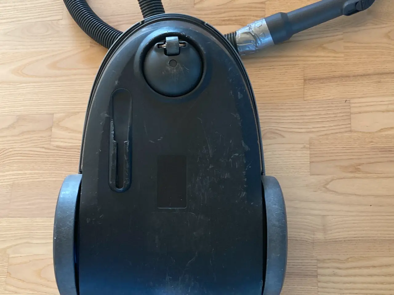 Billede 3 - Sort Philips støvsuger, inkl ekstra poser