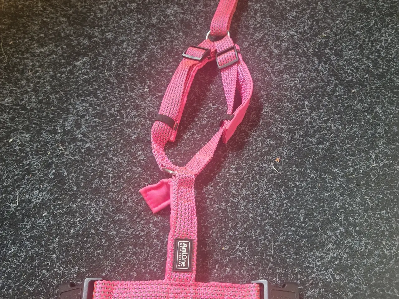Billede 1 - Kropssele i Pink, med refleks. Str M/L