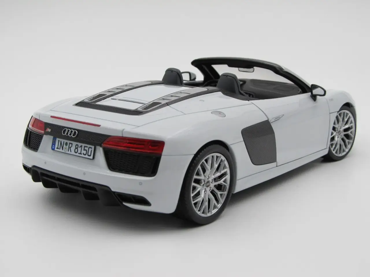 Billede 5 - AUDI Dealer Edition 2016 Audi R8 Spyder 1:18
