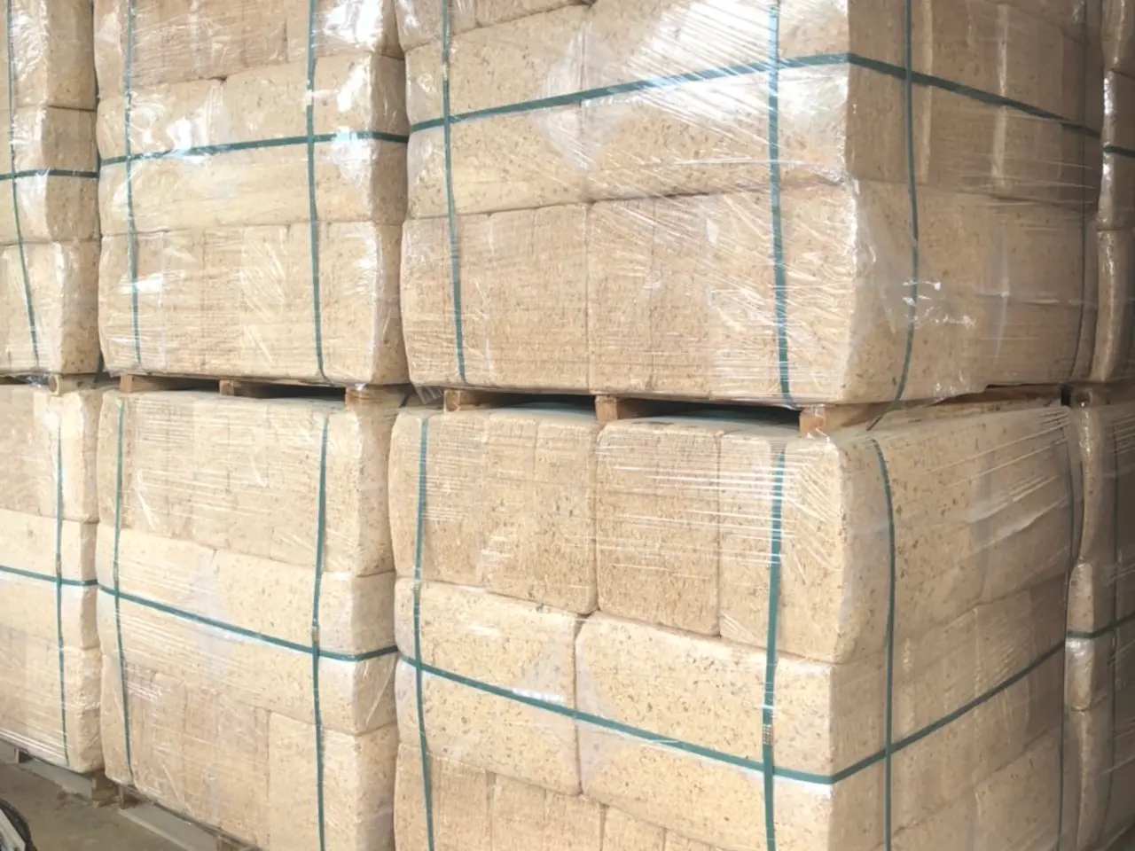 Billede 4 - Træspåner til dyrestrøelse Til heste høns kaniner