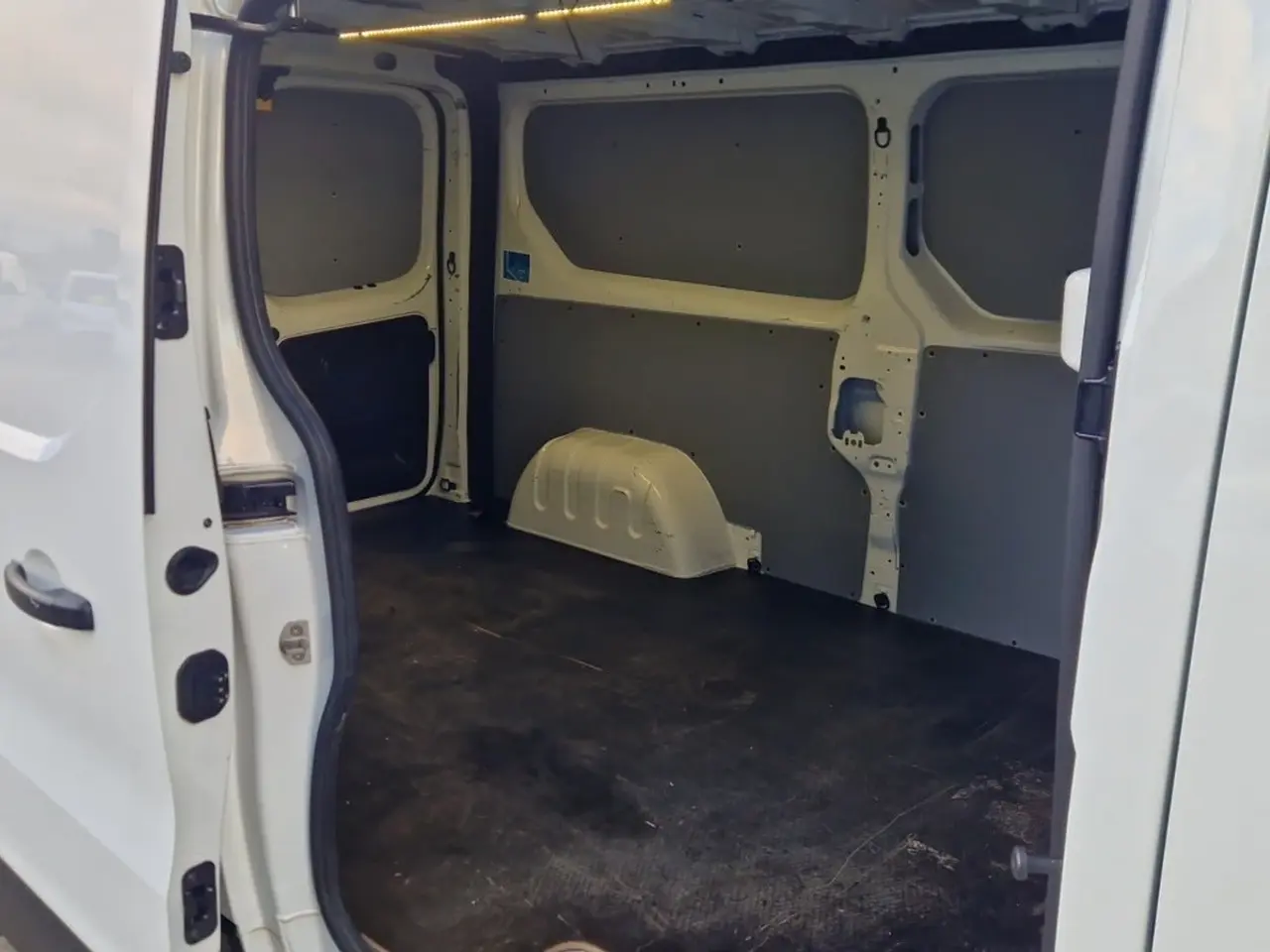 Billede 10 - Renault Trafic T29 2,0 dCi 120 L2H1