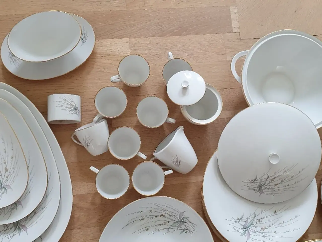 Billede 4 - Porcelæn service	