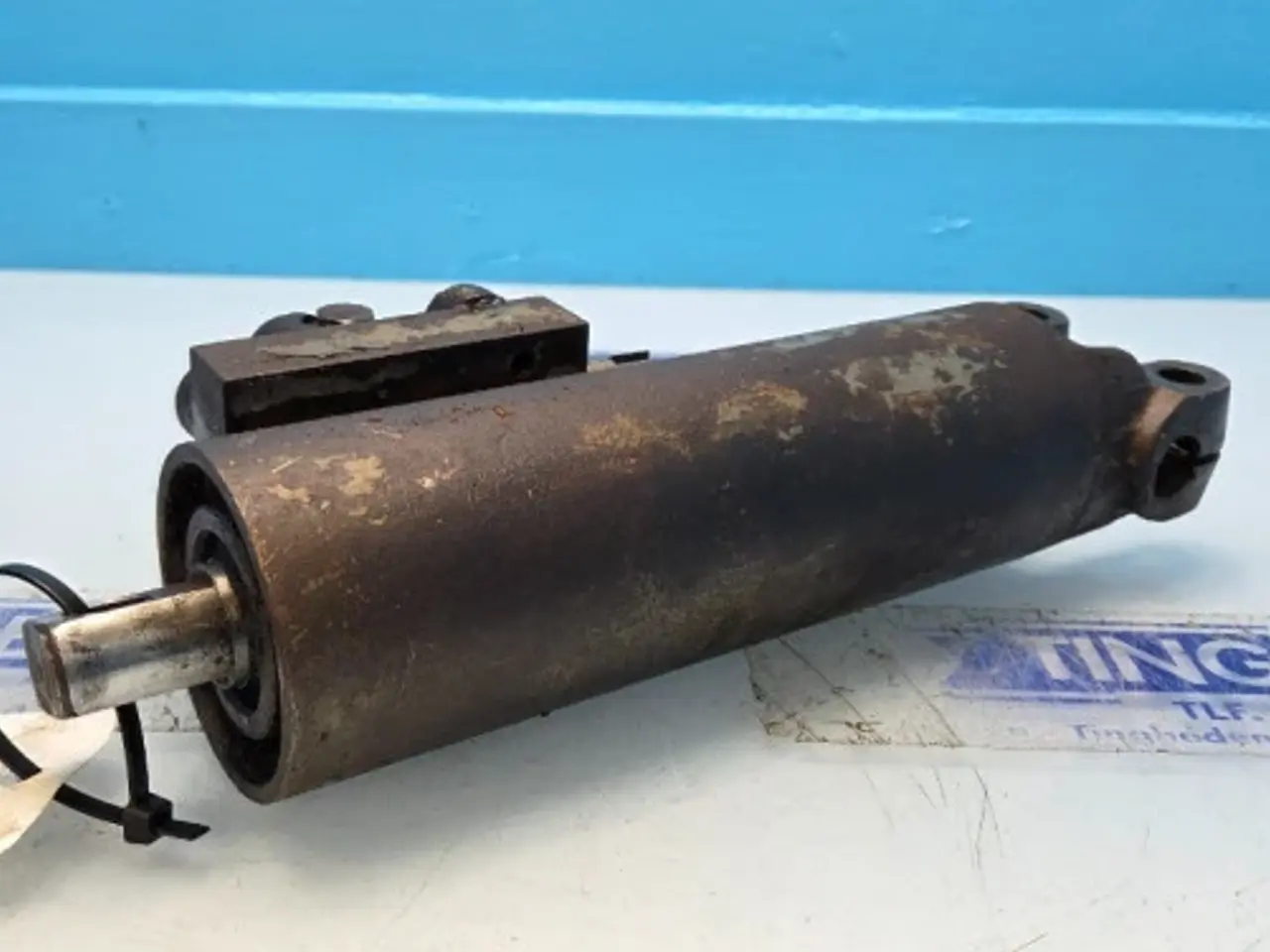 Billede 17 - Massey Ferguson 165 Cylinder 1853466M93