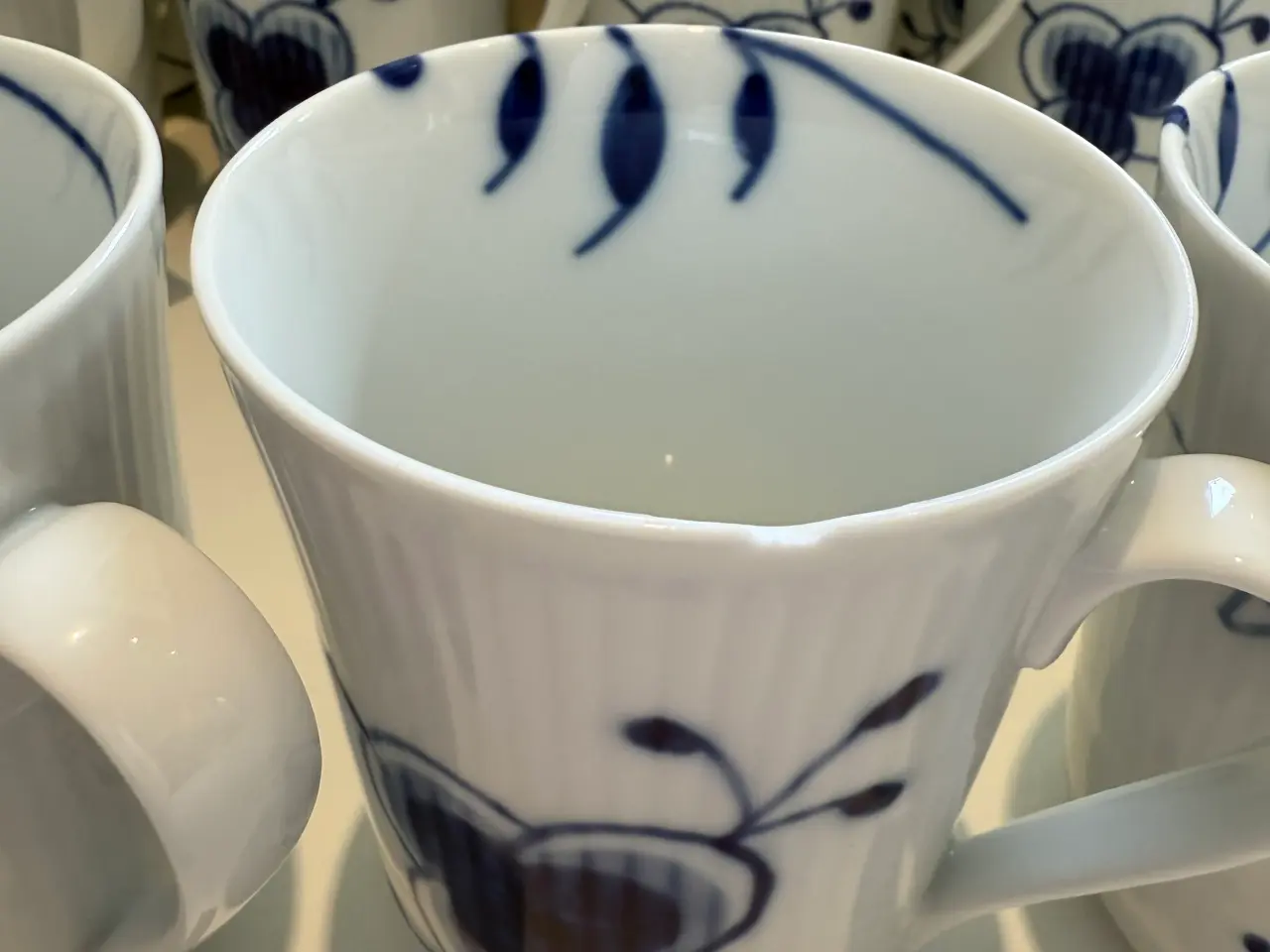 Billede 6 - Royal Copenhagen blå mega riflet 