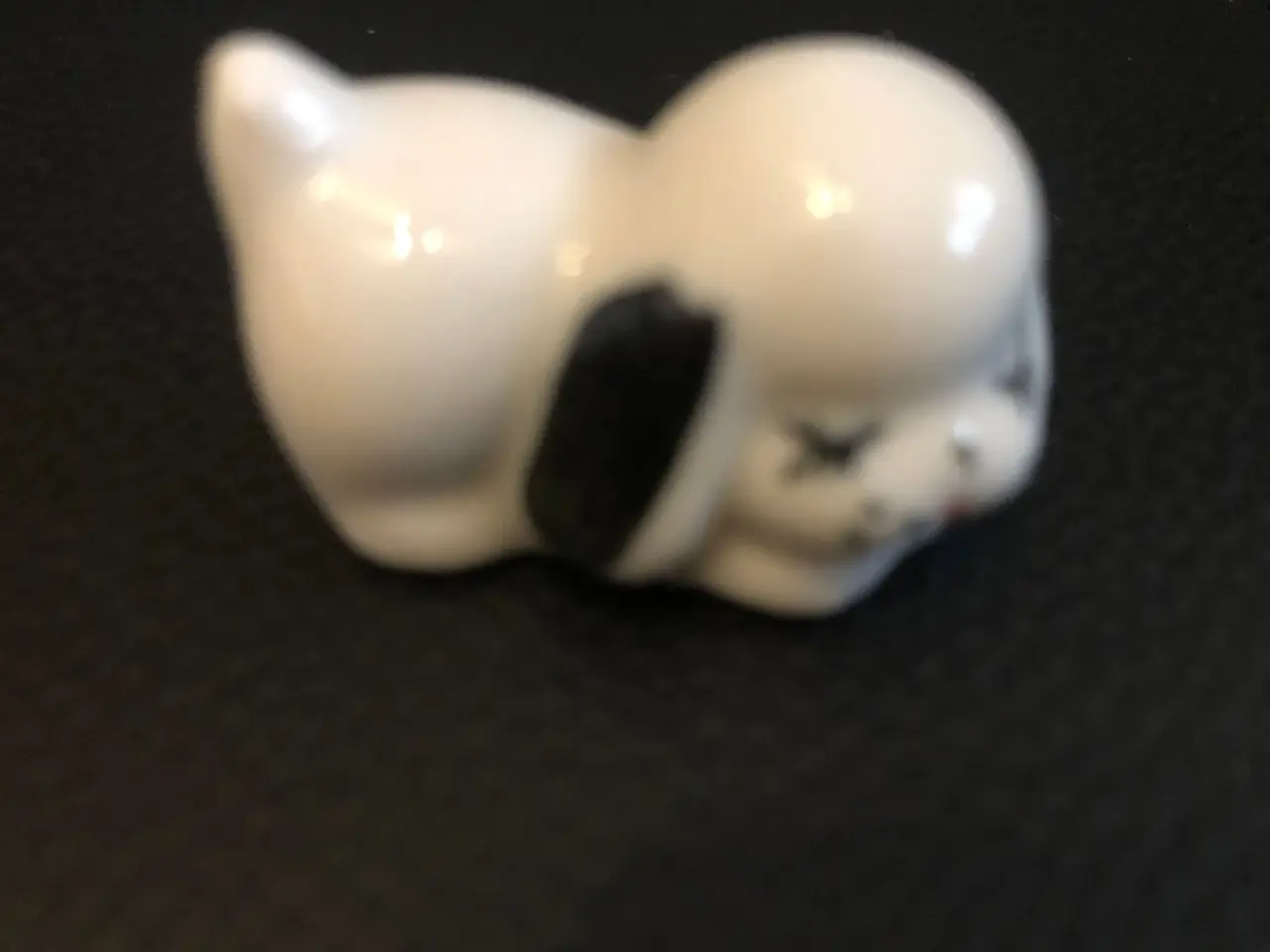 Billede 2 - Hund i porcelæn