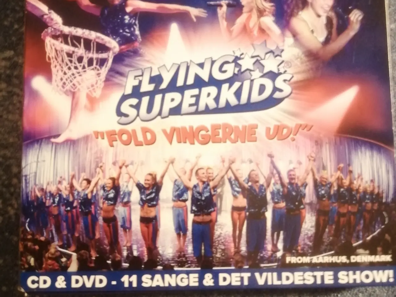 Billede 1 - Flying Super Kids - Fold Vingerne Ud
