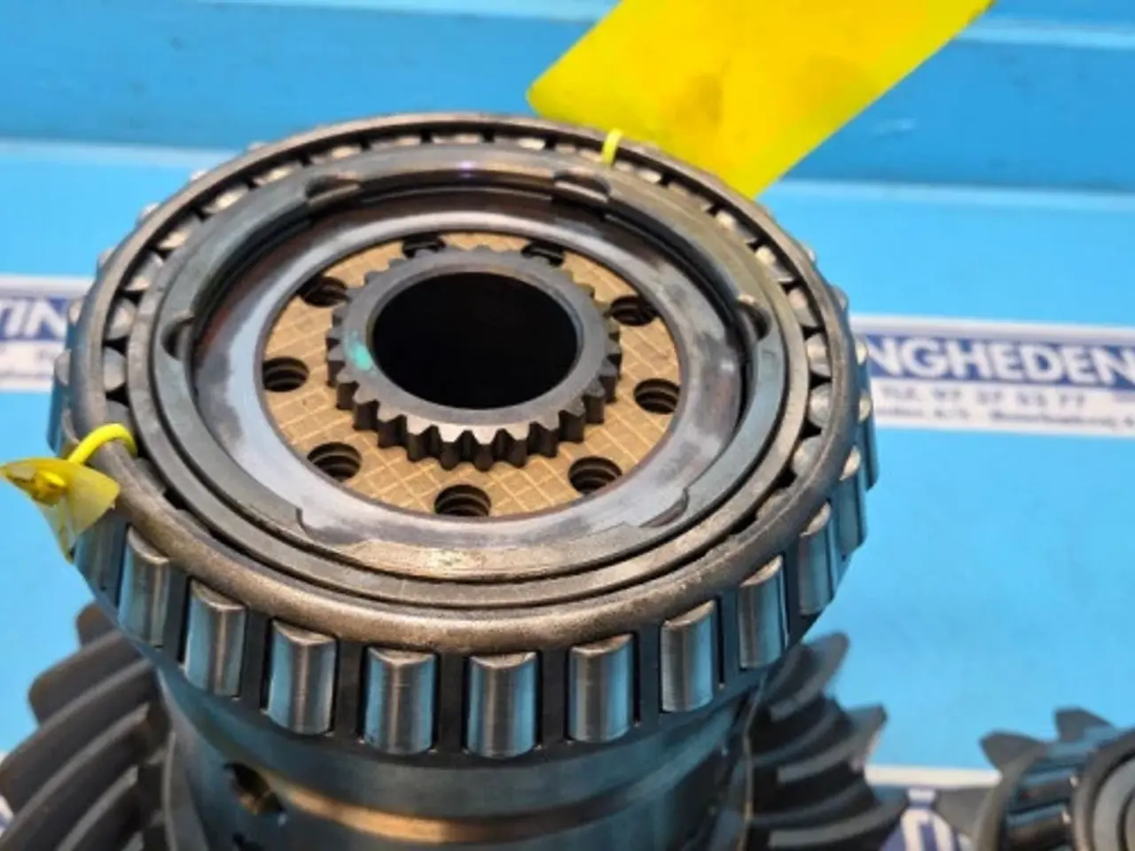 Billede 4 - John Deere 6215R Differential Sæt AL224452