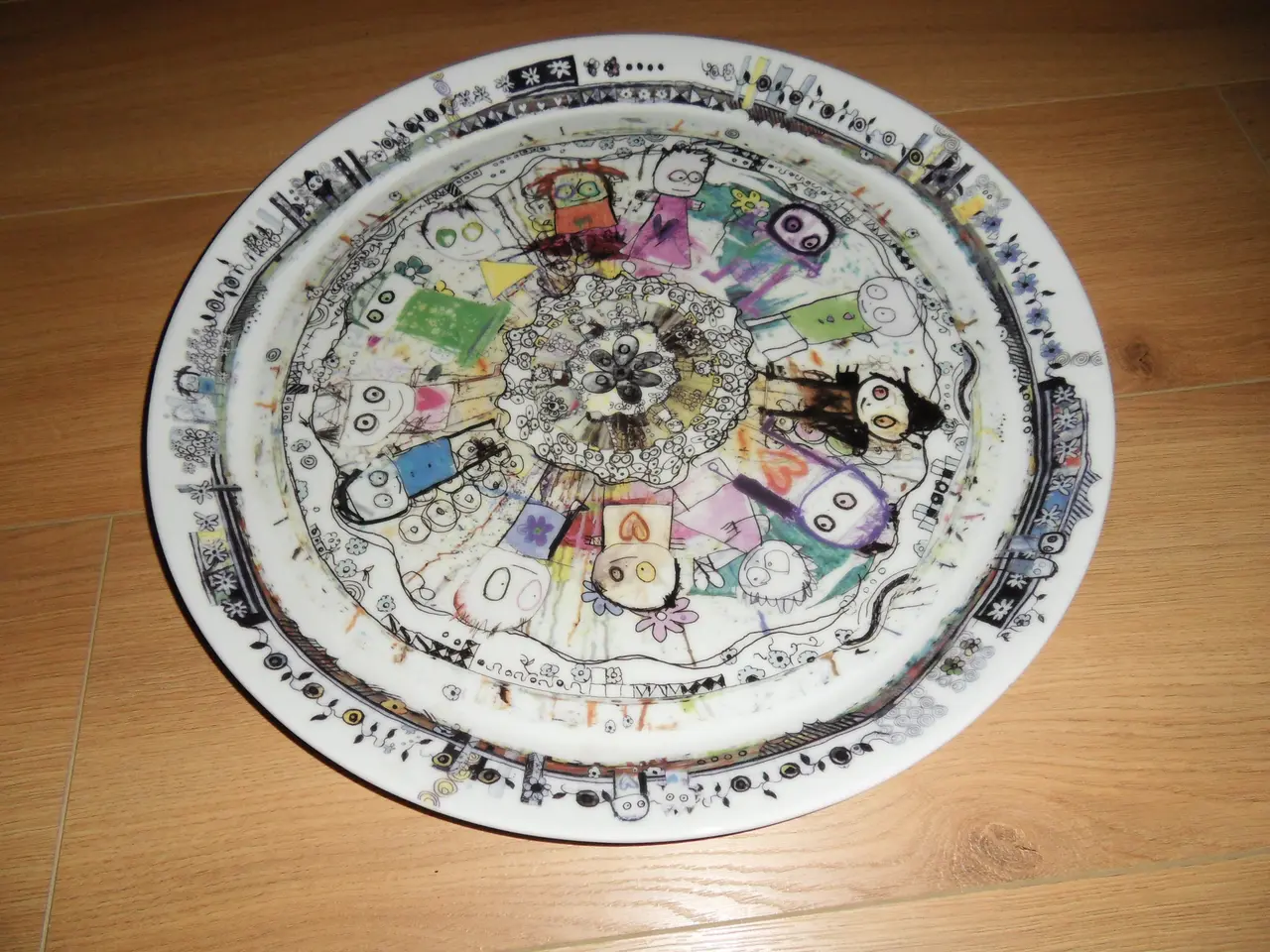 Billede 2 - POUL PAVA. Aida. Stort rundt fad i porcelæn