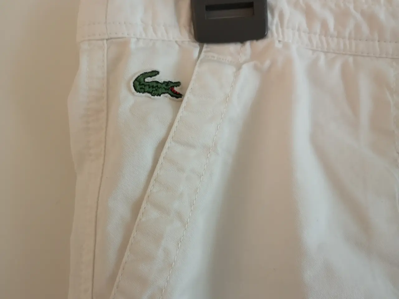 Billede 2 - Smarte Lacoste bukser str. 40