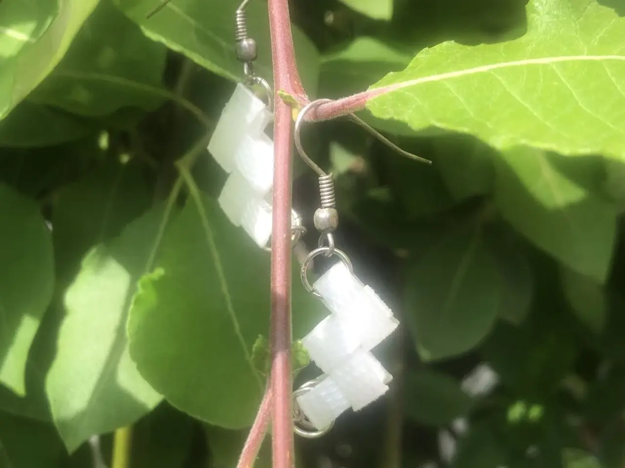 Billede 4 - Håndlavede ØRERINGE af GENBRUGSMATERIALE