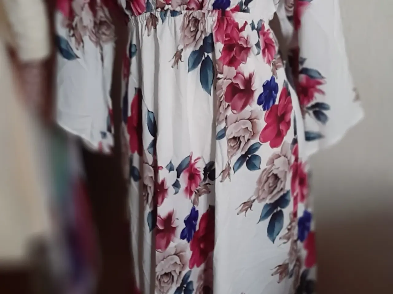 Billede 2 - Maxi kjole fra VONDA, med blomster print. Str:M/L.