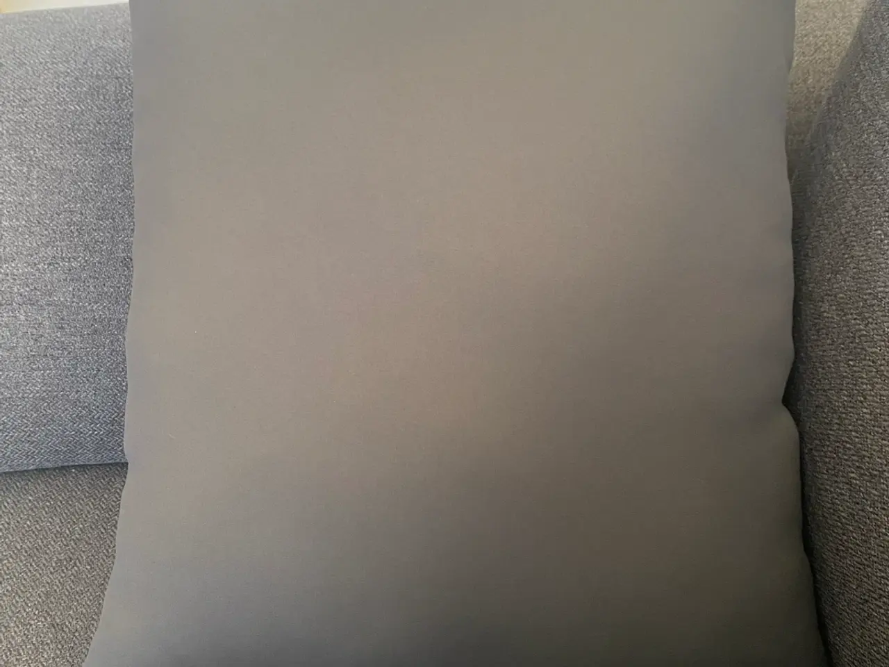 Billede 2 - Håndbroderet mandalorian pude