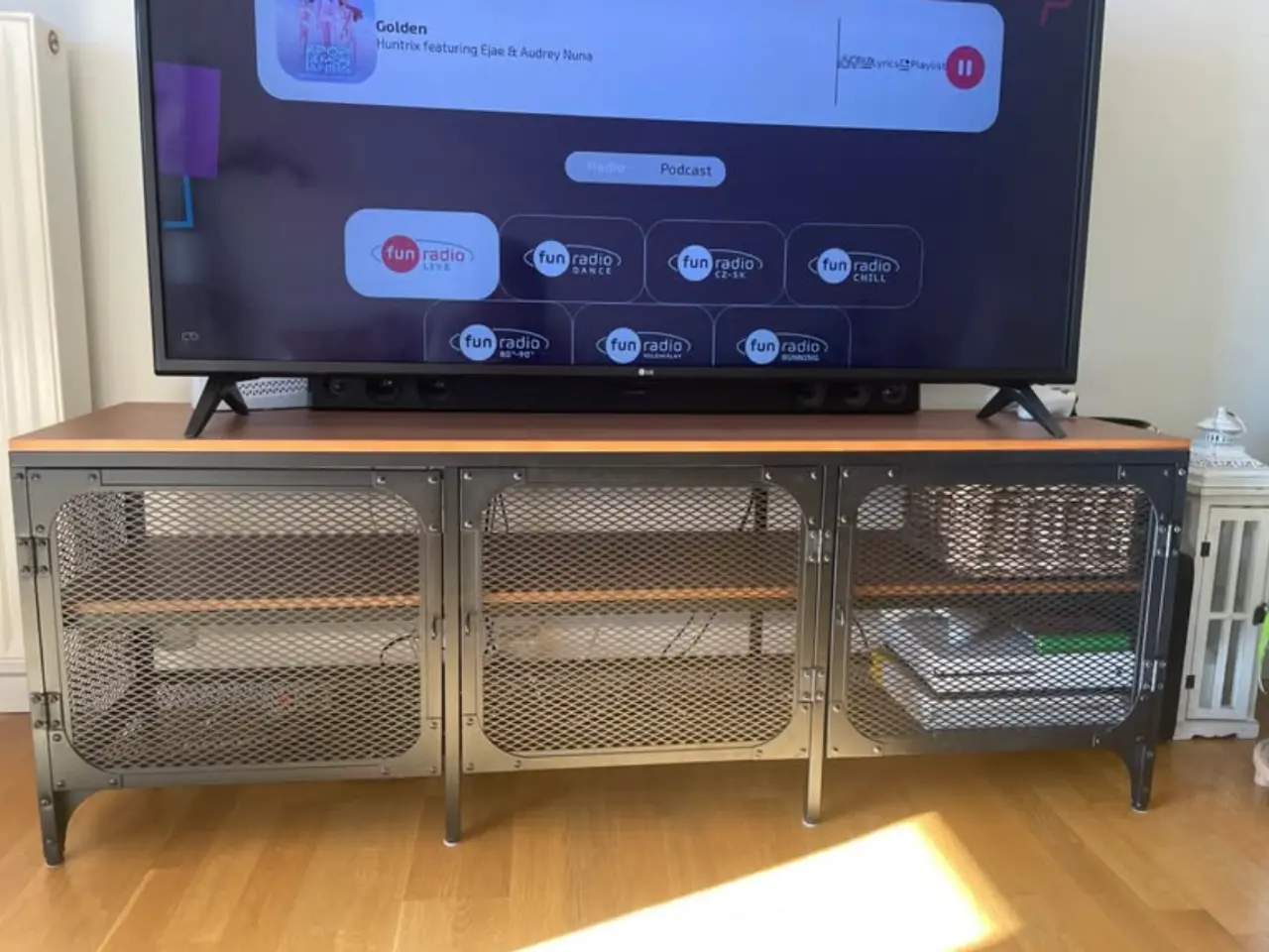 Billede 2 - Tv stand with storage