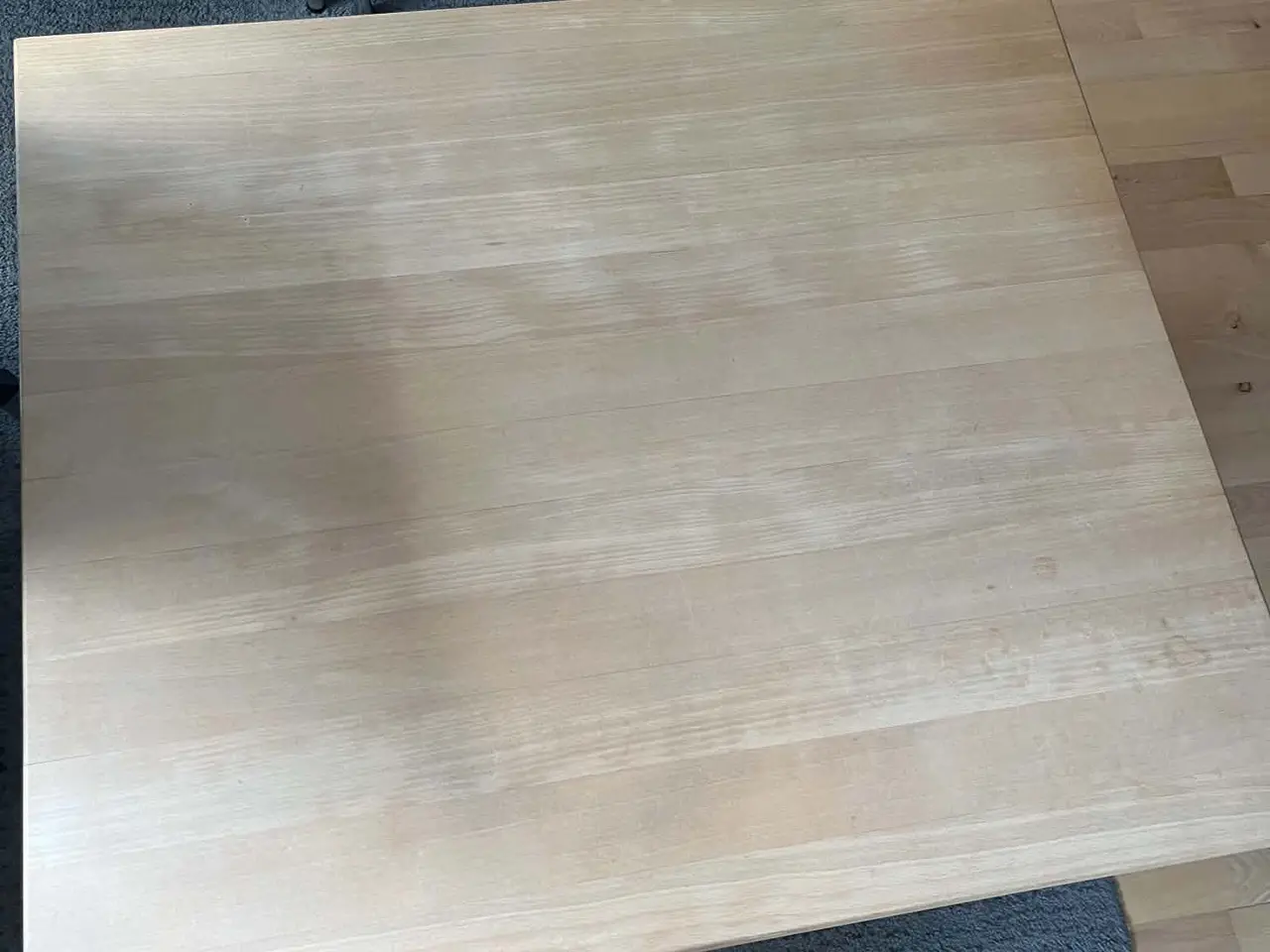 Billede 1 - Lyst træ sofabord mod foldbare ender
