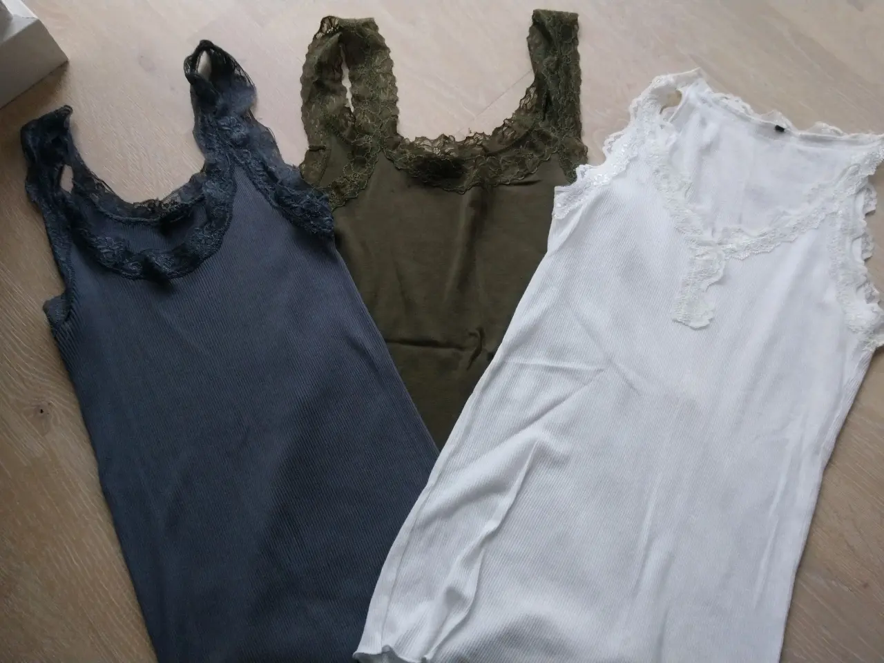 Billede 1 - 3 toppe M