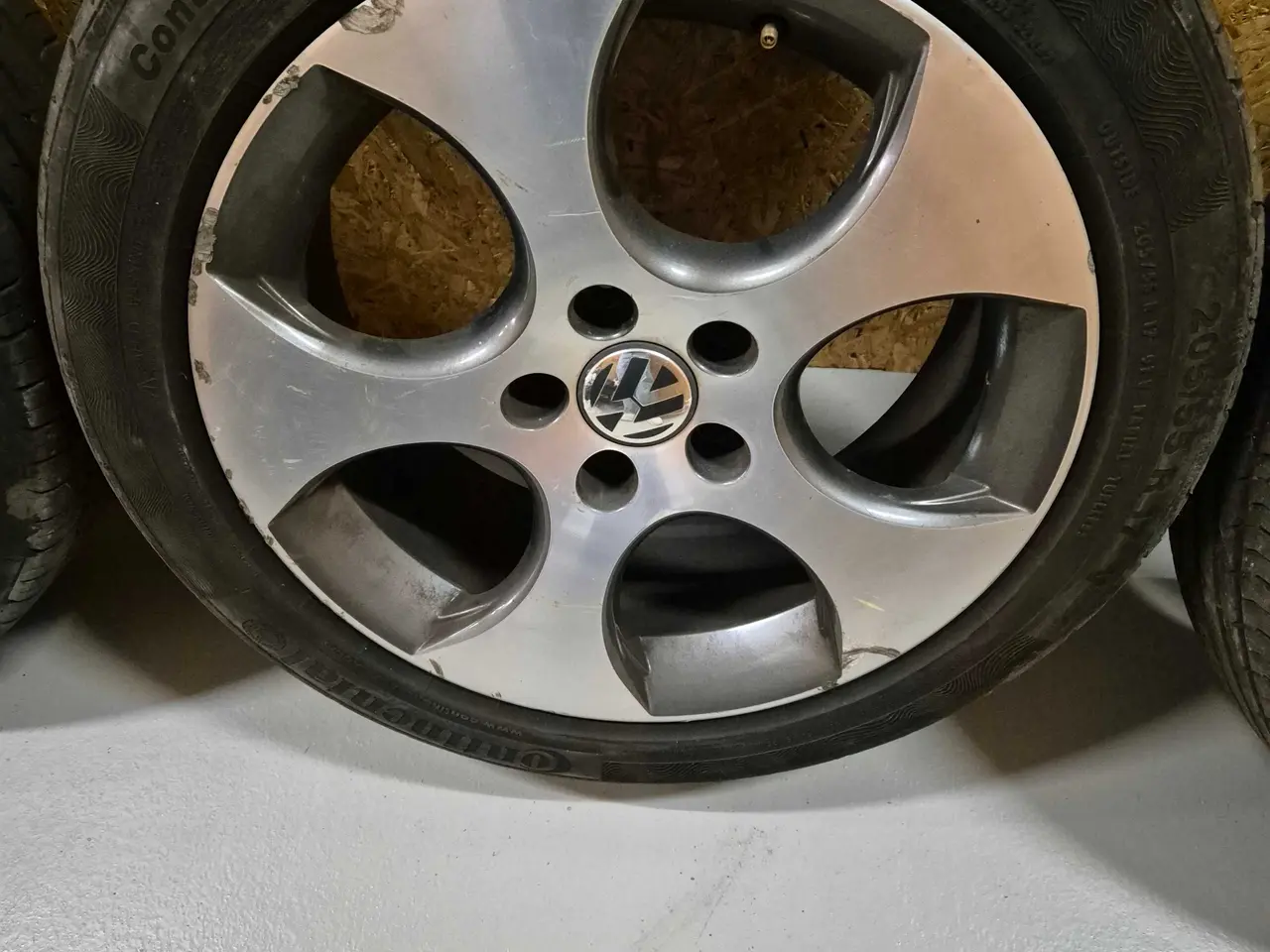 Billede 3 - Original vw Golf Gti alufælge med sommerdæk