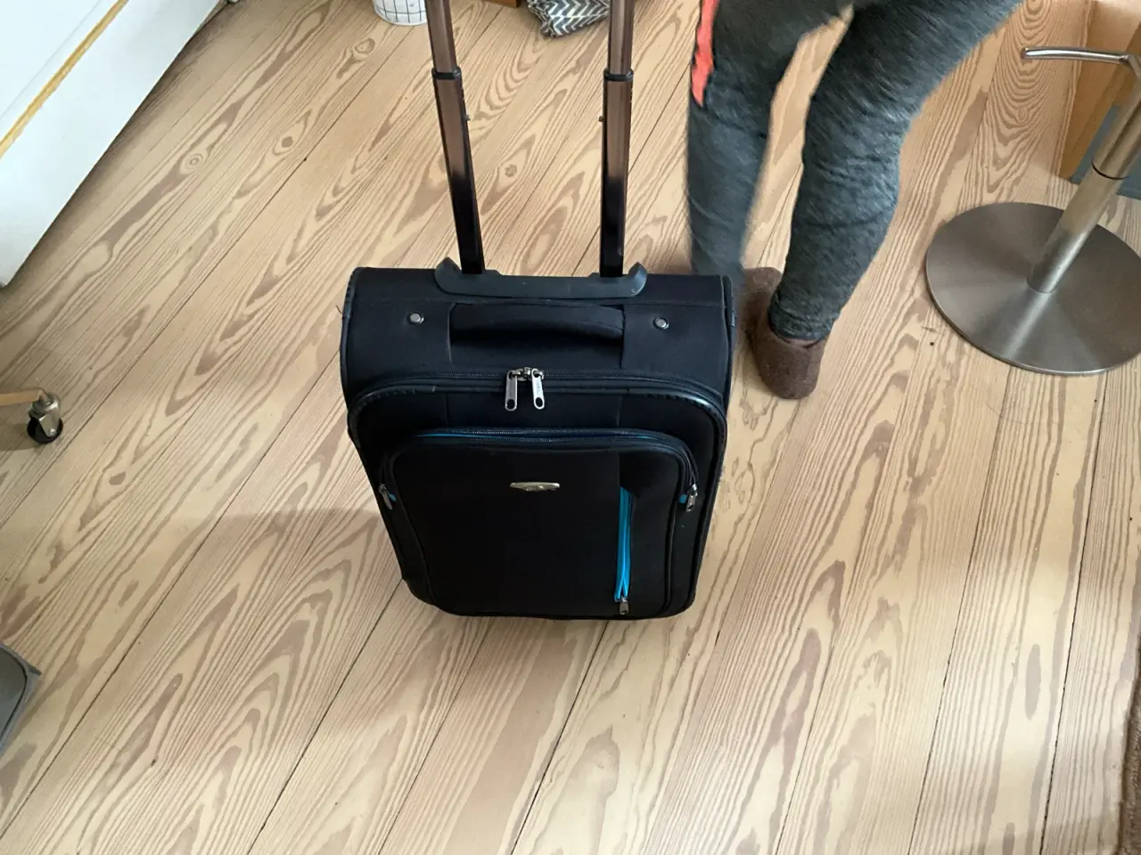 Billede 1 - Trolley med teleskop håndtag