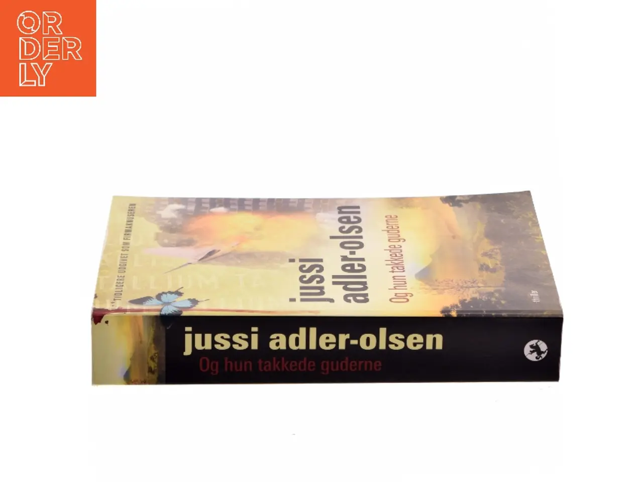 Billede 2 - Og hun takkede guderne af Jussi Adler-Olsen (Bog)