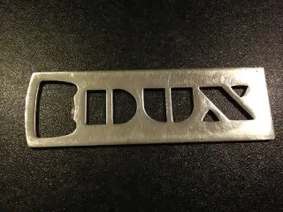 DUX oplukker