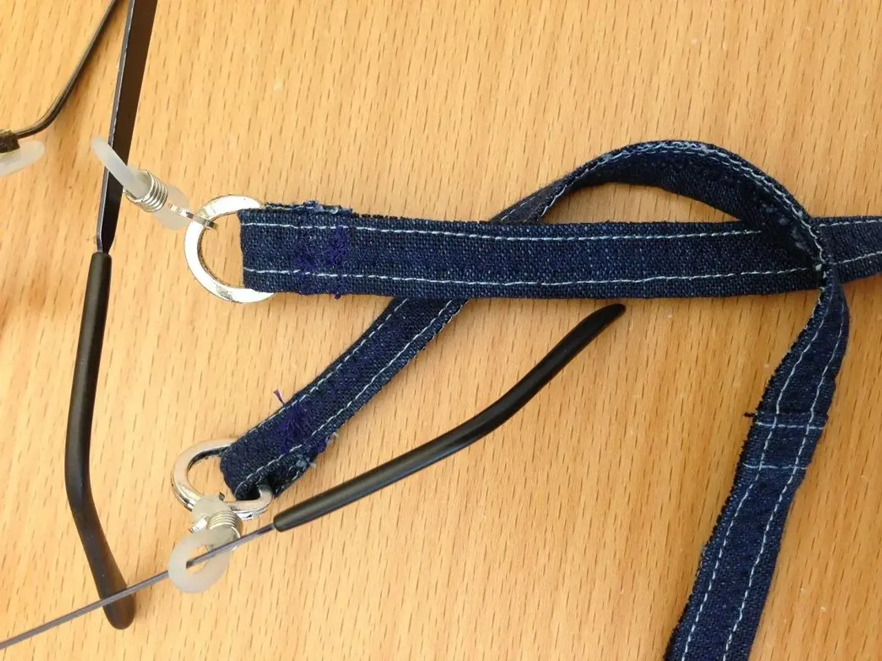 Billede 2 - BRILLESNOR i denim