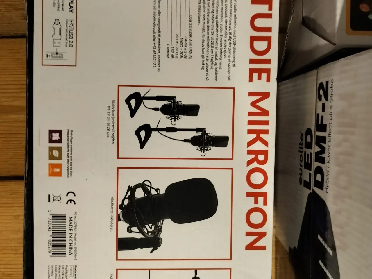 Billede 14 - DJ mixer og bord og højtaler med stativ m.m