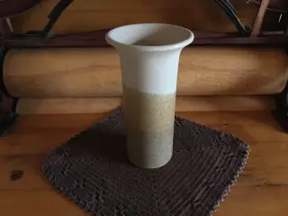 Ravnild vase