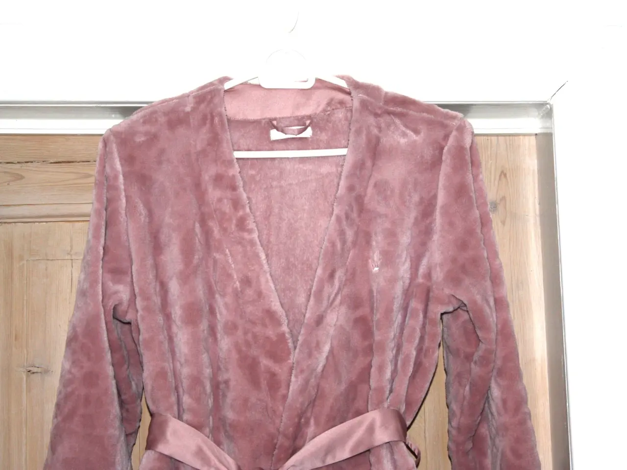 Billede 2 - Triumph kimono str. 36