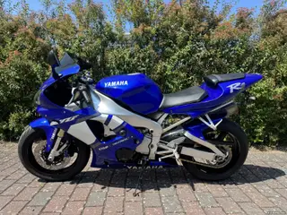Yamaha YZF R1