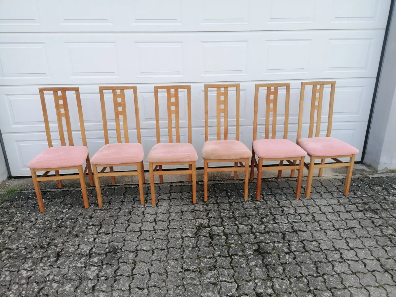 Billede 1 - Spisebordsstole Massiv Træ
