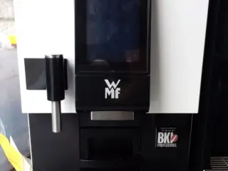 WMF1100S Espressomaskine. Super stand
