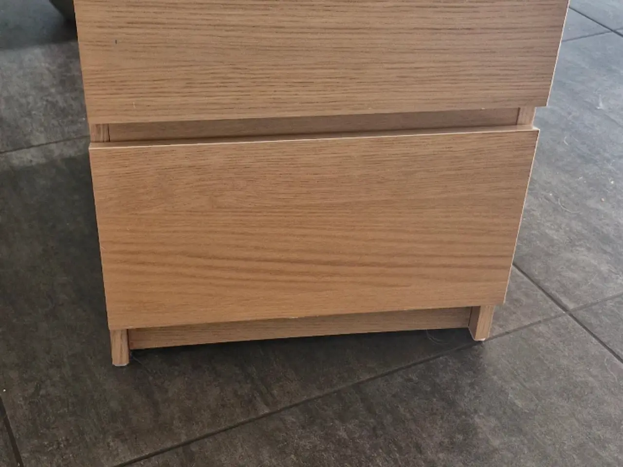 Billede 1 - Natbord med skuffer