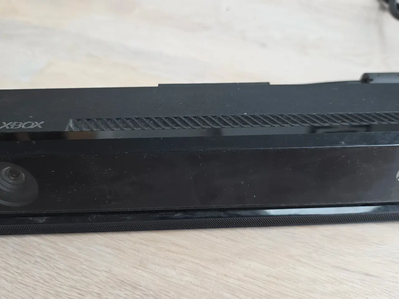 Billede 1 - Xbox One X – Står som ny – Virker 100 %
