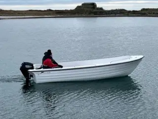 NORDIC 550 FISK MED SELVLÆNSENDE DØRK