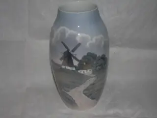 Vase med Mølle fra Bing og Grøndahl
