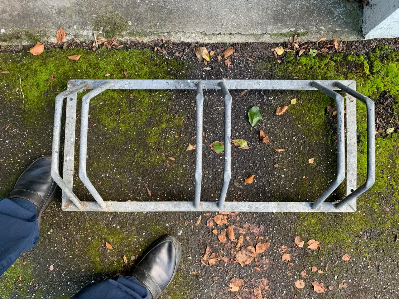 Billede 3 - Cykelstativ til 3 cykler i god stand.