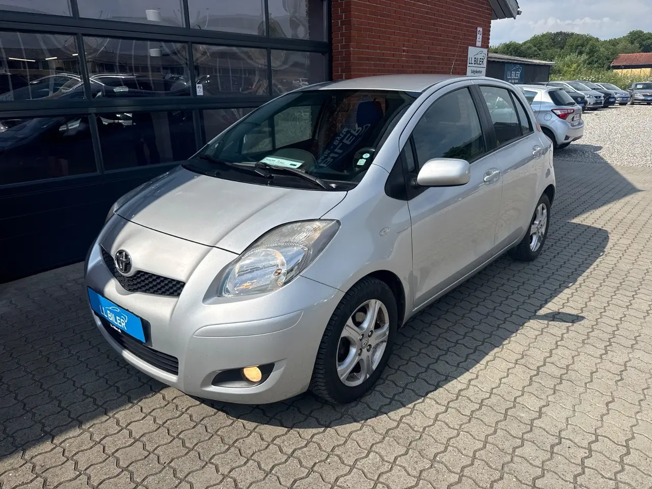 Billede 1 - Toyota Yaris 1,3 VVT-i T2 Touch
