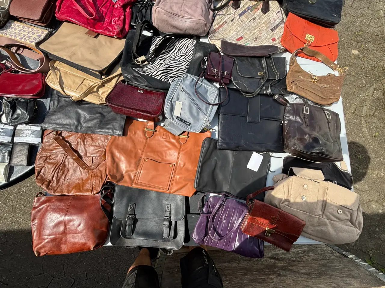 Billede 12 - 208 stk tasker, punge osv fra butik