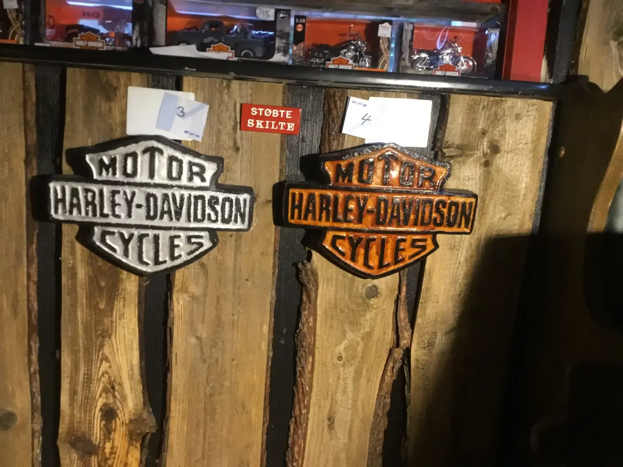 Billede 3 - Støbte skilte Harley Davidson