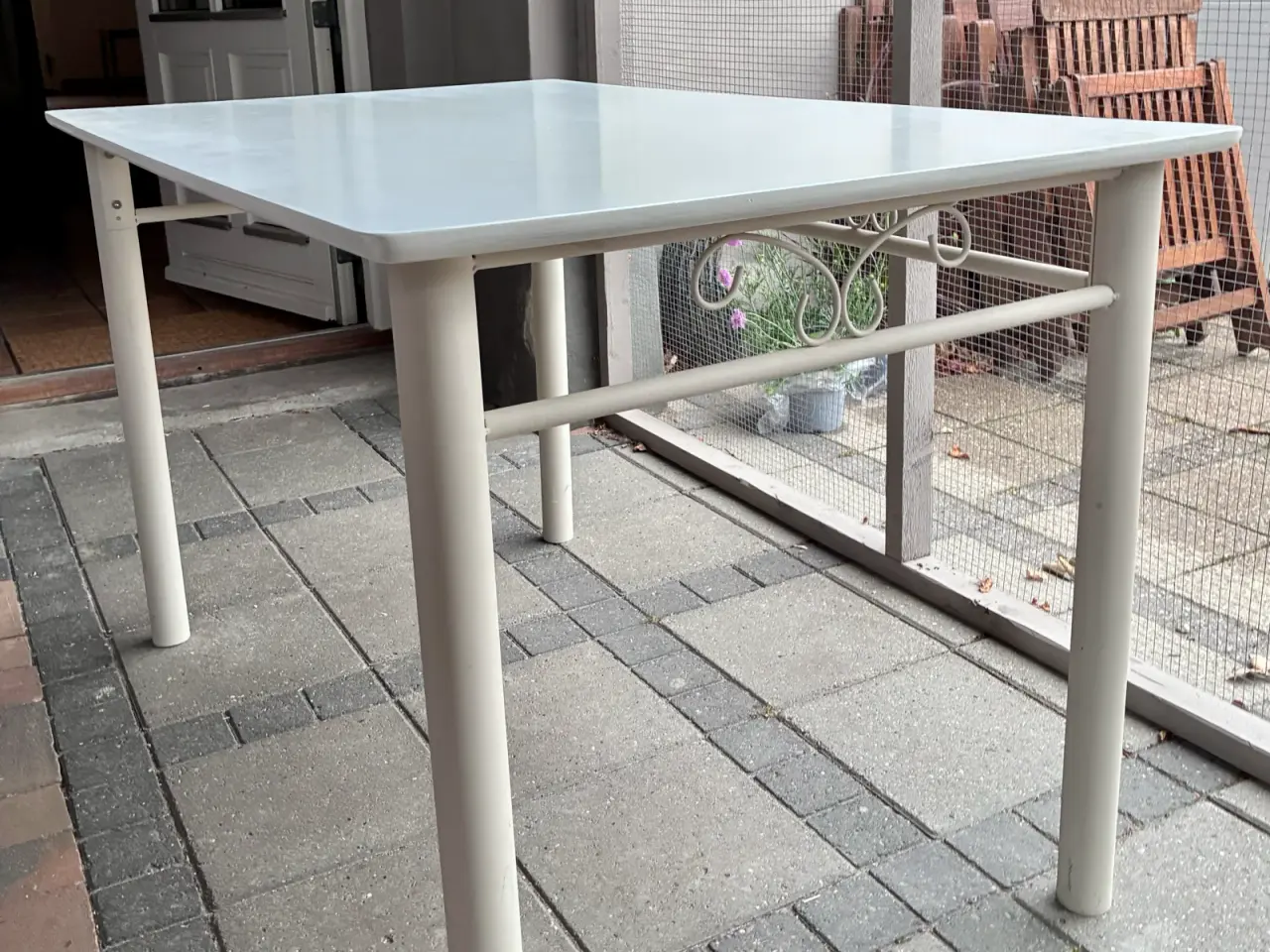 Billede 2 - Skrivebord / køkkenbord metal / træ