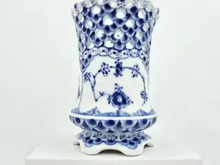 Musselmalet Helblonde Vase nr. 1-1016. sortering 1