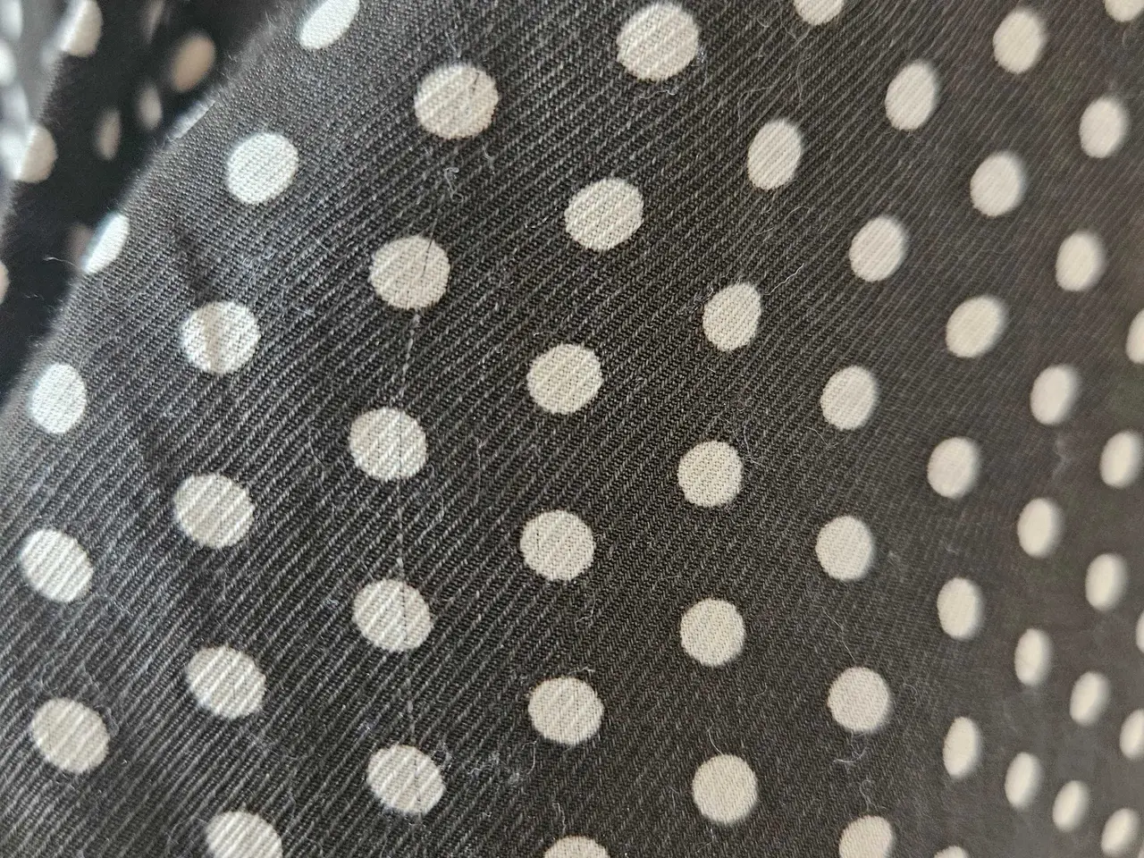 Billede 9 - Mos Mosh prikket skjorte