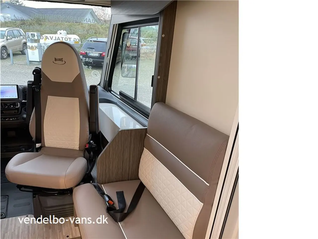 Billede 14 - 2026 - McLouis Nevis 879 G Oplev den