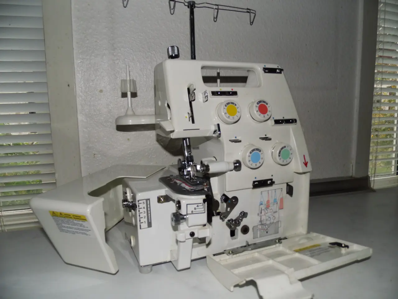 Billede 2 - Overlocker Toyoto SL3455DS 4-tråds 2-nåls