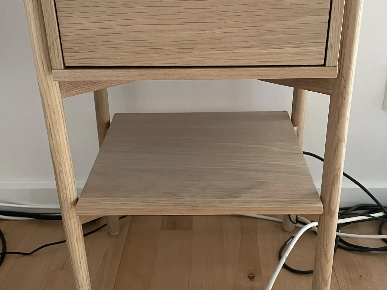 Billede 1 - Møbler, sengebord