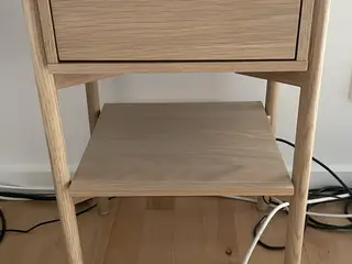 Møbler, sengebord 